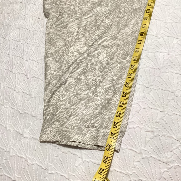 Athleta Venture Printed Pant - Picture 5 of 6